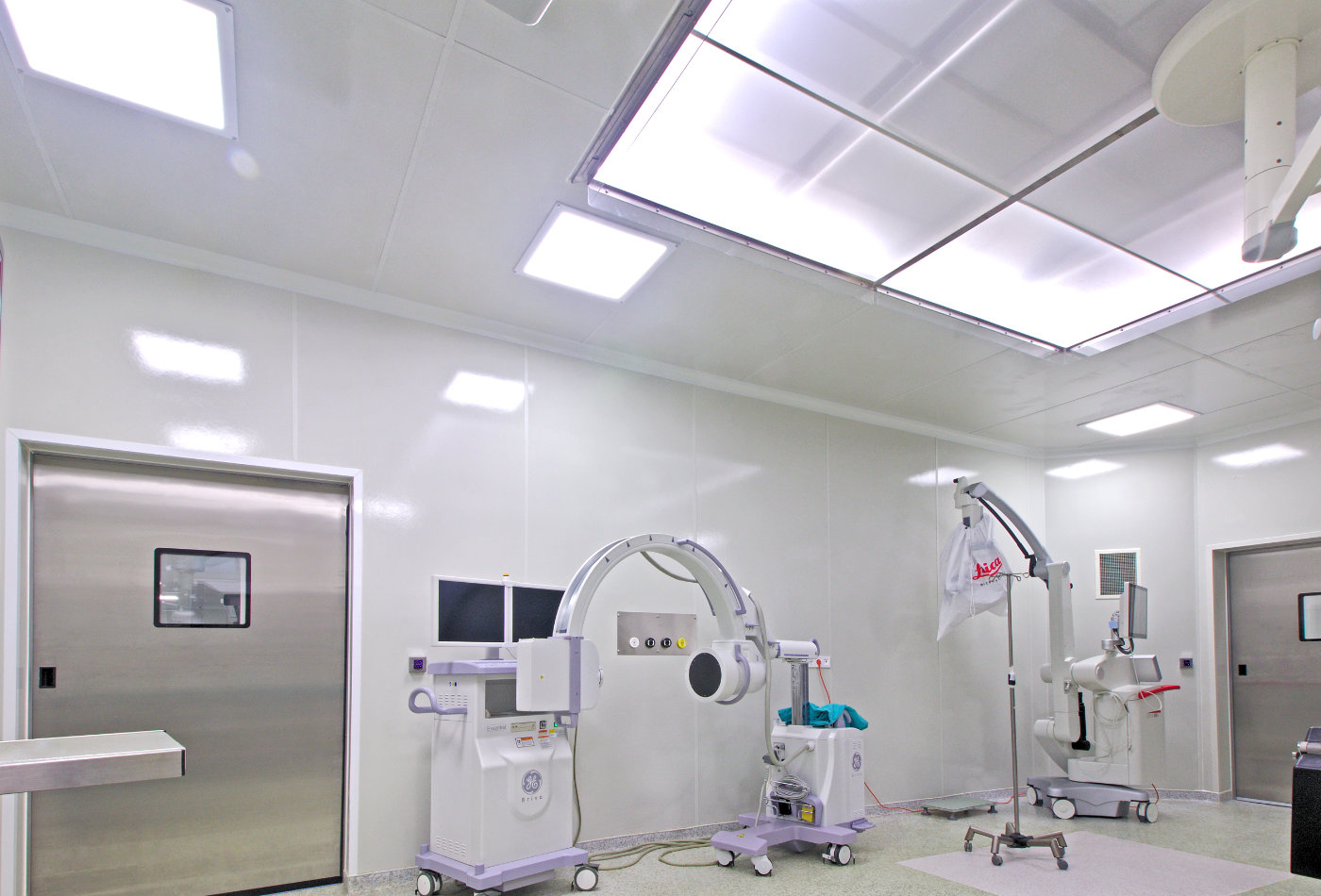Operating theater Decopan Medical GRP hygienic walls, dropped ceilings